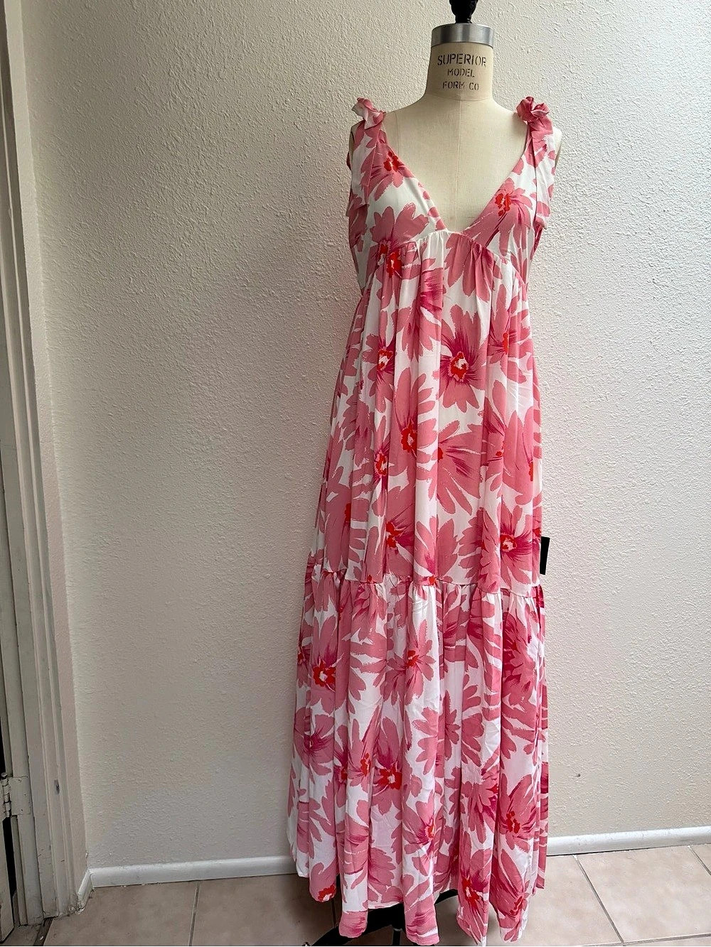 Lulus Floral Maxi Dress in Pink & White NWT